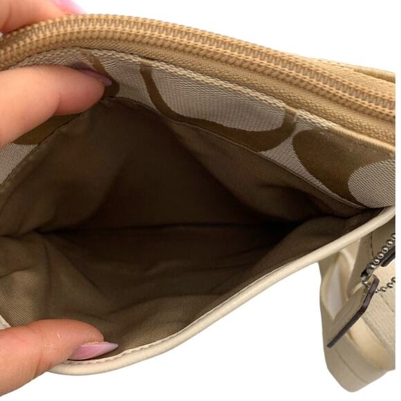 COACH Beige and Cream Canvas Signature Crossbody - Picture 7 of 9